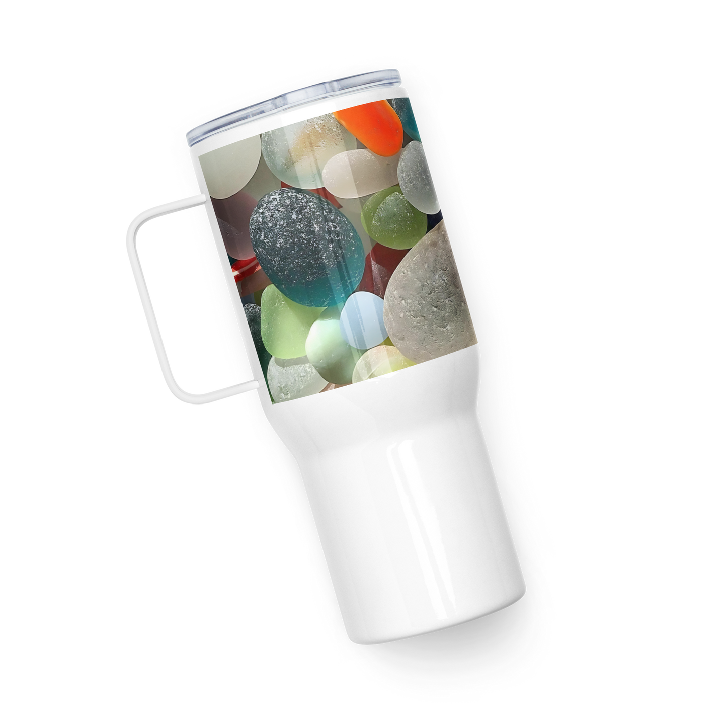 Travel mug with a handle