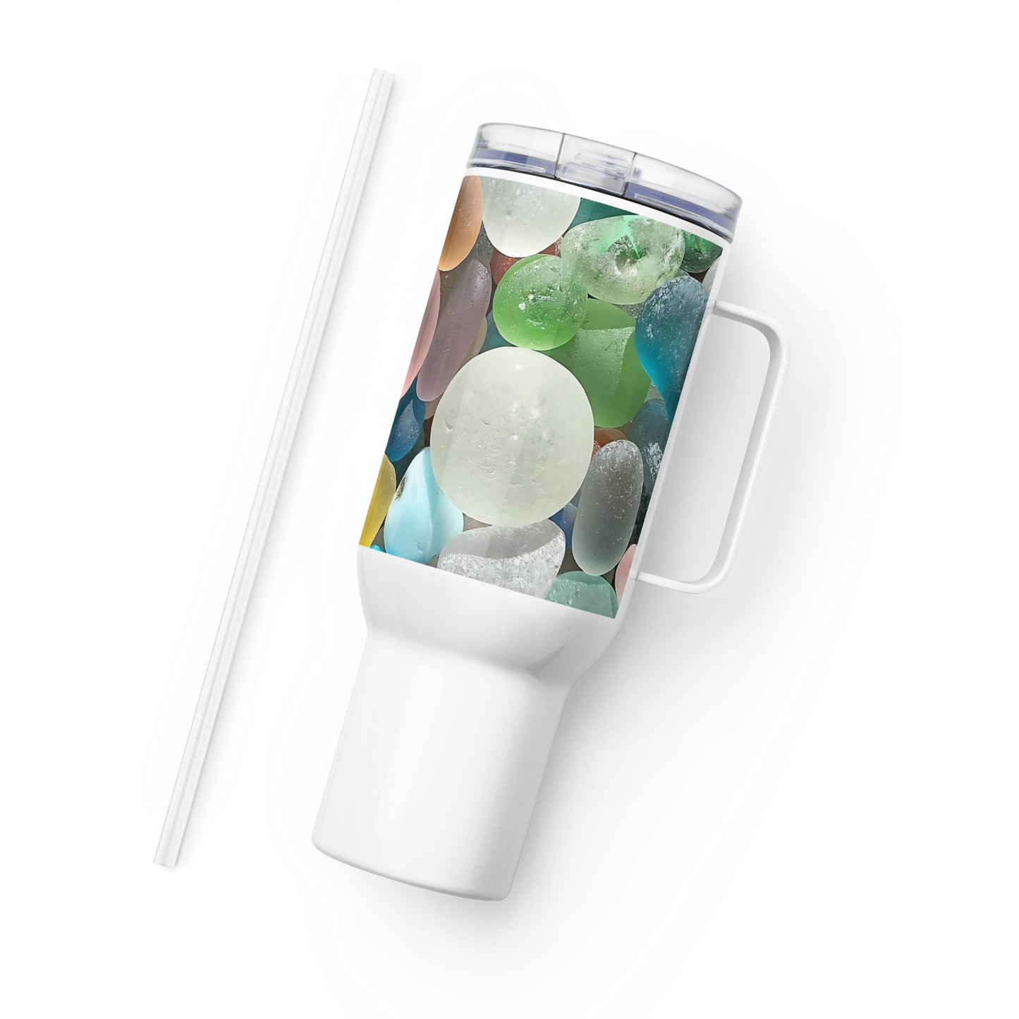 Travel mug with a handle